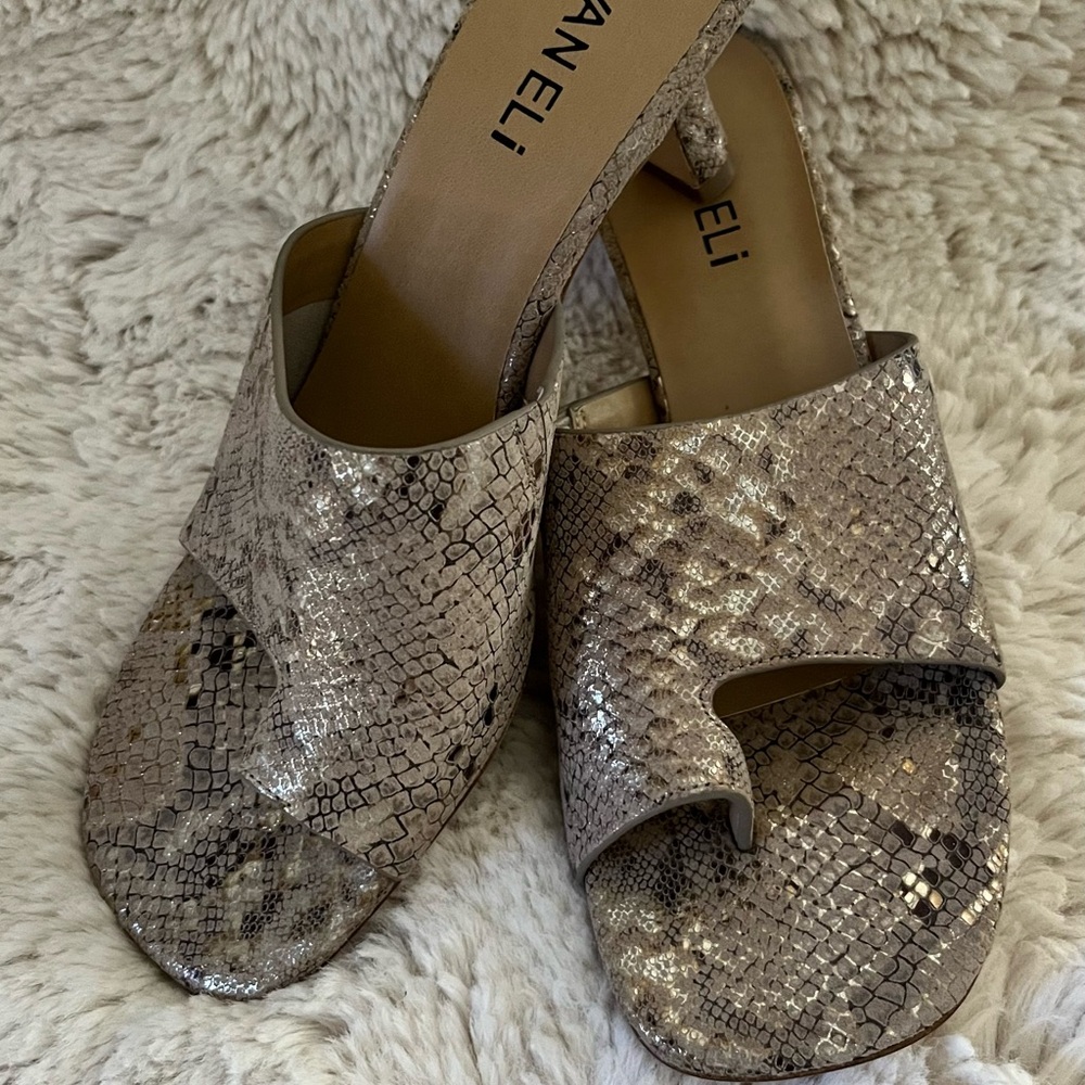 Vaneli Snakeskin Mules - Cream and Tan